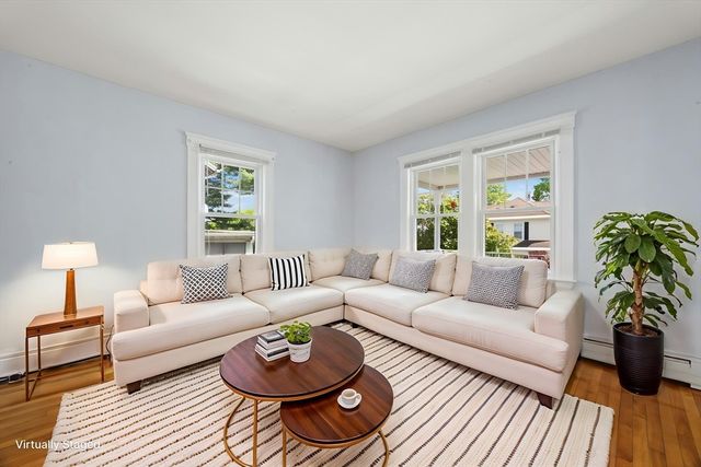 63 Park Terrace Rd, Worcester, MA 01604