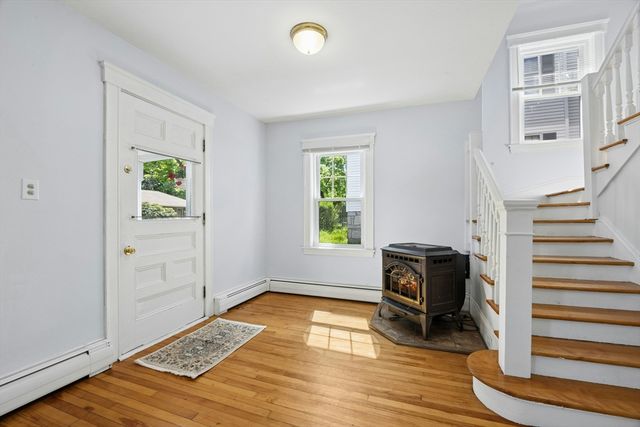 63 Park Terrace Rd, Worcester, MA 01604