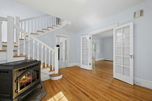 63 Park Terrace Rd, Worcester, MA 01604