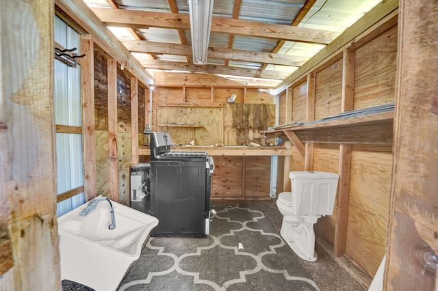 537 N 11th Street, Panama City, FL 32404