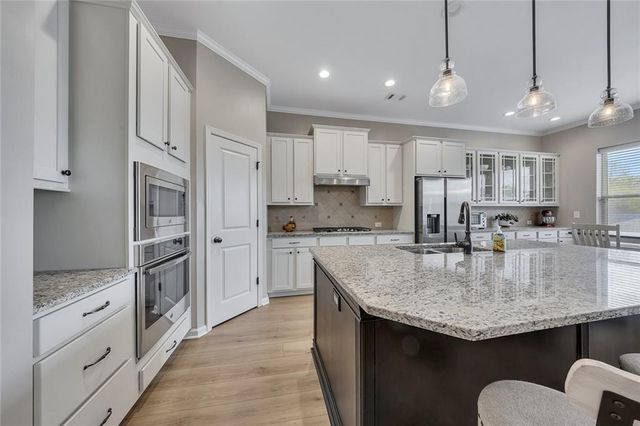 206 Hickory Nut Lane, Canton, GA 30115