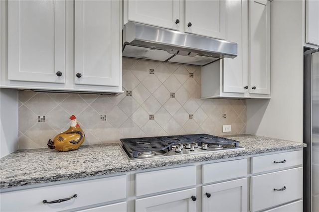 206 Hickory Nut Lane, Canton, GA 30115