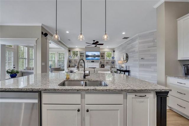 206 Hickory Nut Lane, Canton, GA 30115