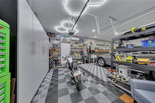 206 Hickory Nut Lane, Canton, GA 30115