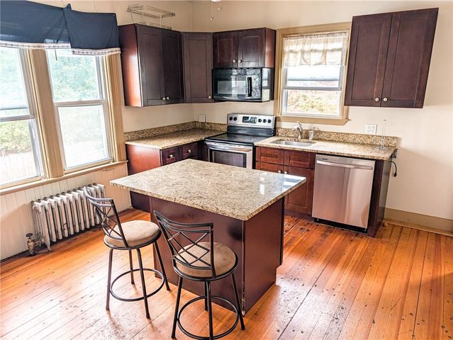 228 Pleasant Street 2, Providence, RI 02906