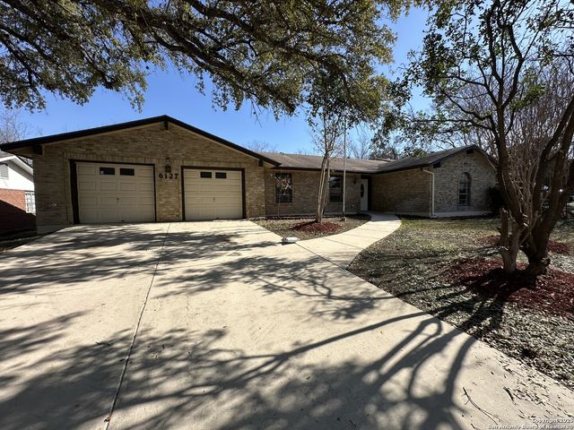 6127 Walking Gait, San Antonio, TX 78240