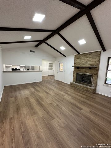 6127 Walking Gait, San Antonio, TX 78240