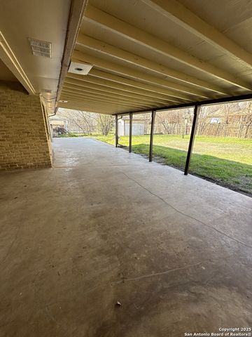 6127 Walking Gait, San Antonio, TX 78240