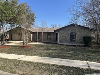 6127 Walking Gait, San Antonio, TX 78240