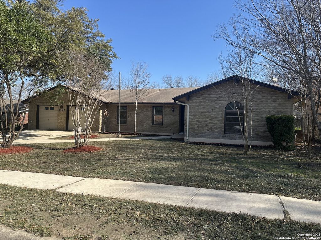 6127 Walking Gait, San Antonio, TX 78240