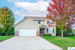 14 Eagle Ridge Court, North Mankato, MN 56003