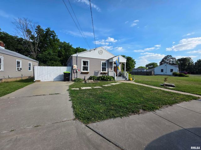 244 LAWNRIDGE Drive, Creve Coeur, IL 61610