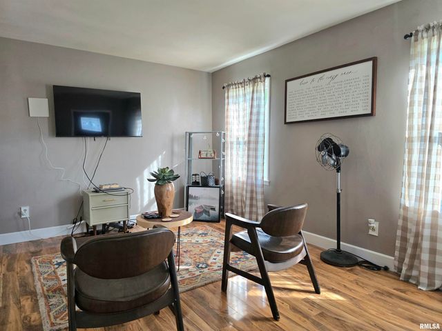 244 LAWNRIDGE Drive, Creve Coeur, IL 61610