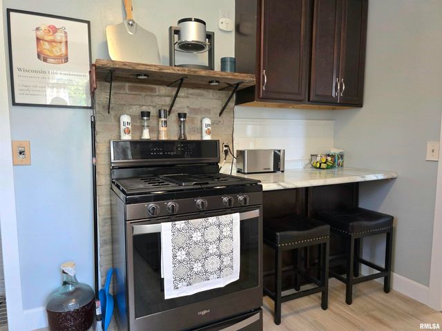 244 LAWNRIDGE Drive, Creve Coeur, IL 61610