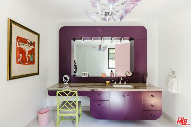 16001 Woodvale Road, Encino, CA 91436