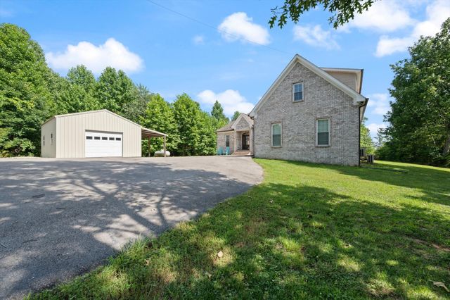 226 Walton Rd, Hampshire, TN 38461