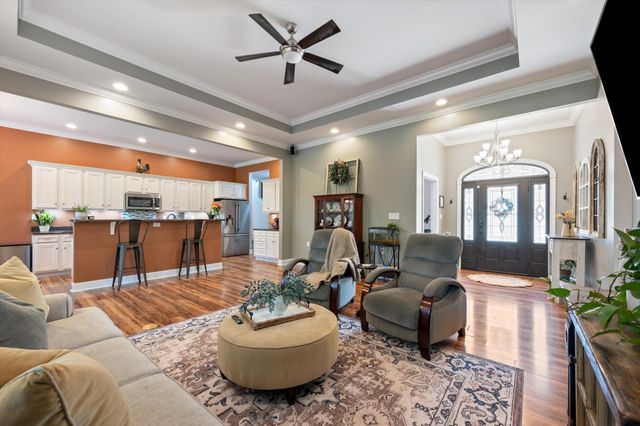 226 Walton Rd, Hampshire, TN 38461