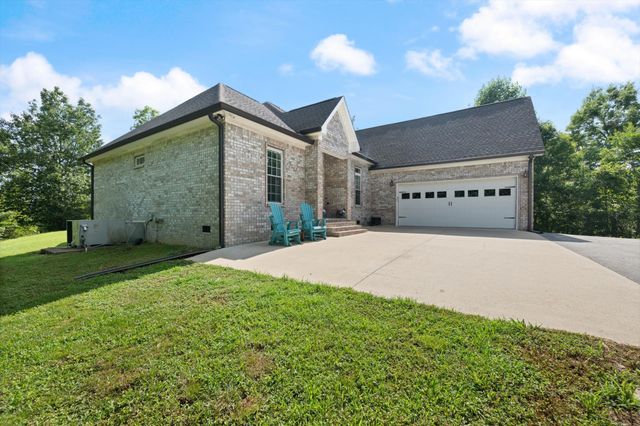 226 Walton Rd, Hampshire, TN 38461