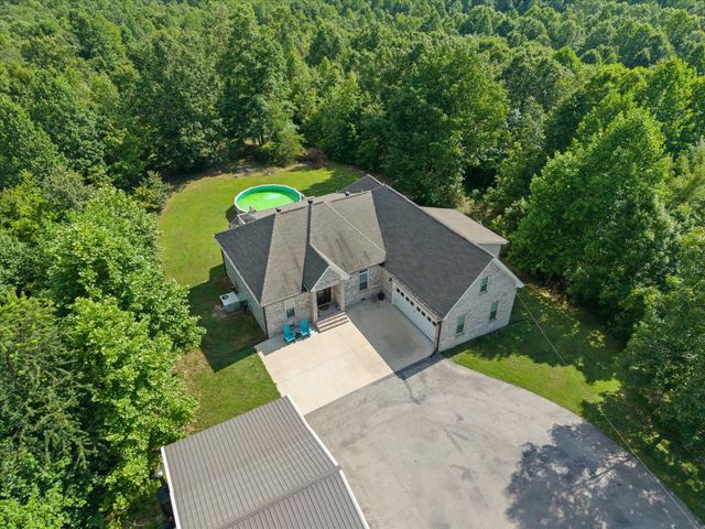 226 Walton Rd, Hampshire, TN 38461
