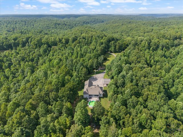 226 Walton Rd, Hampshire, TN 38461
