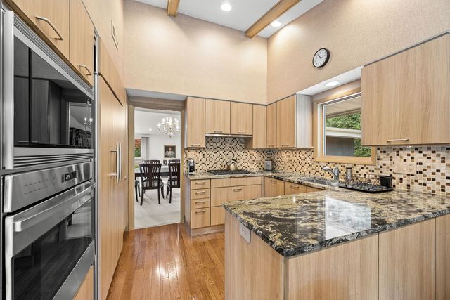 415 Clavey Lane, Highland Park, IL 60035