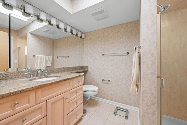 415 Clavey Lane, Highland Park, IL 60035
