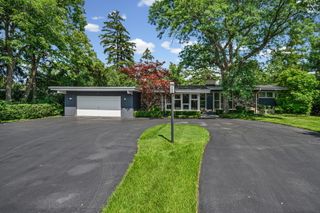 415 Clavey Lane, Highland Park, IL 60035