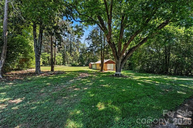 1612 Statesville Boulevard, Salisbury, NC 28144
