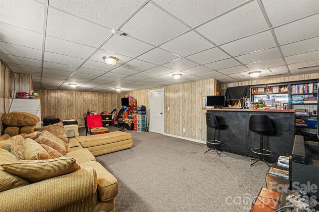 1612 Statesville Boulevard, Salisbury, NC 28144