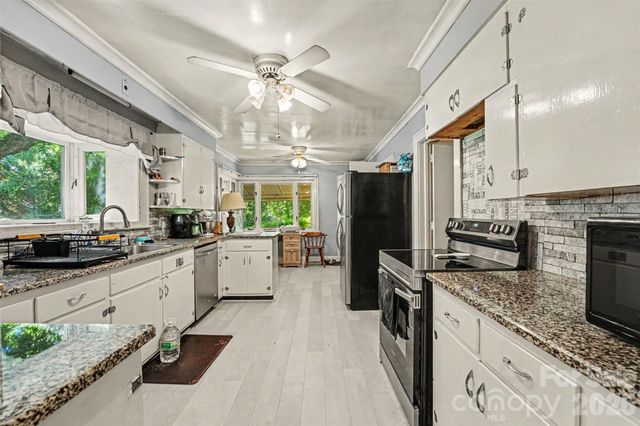 1612 Statesville Boulevard, Salisbury, NC 28144