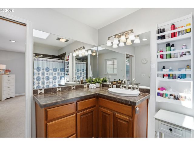 814 Se 357TH Ave, Washougal, WA 98671