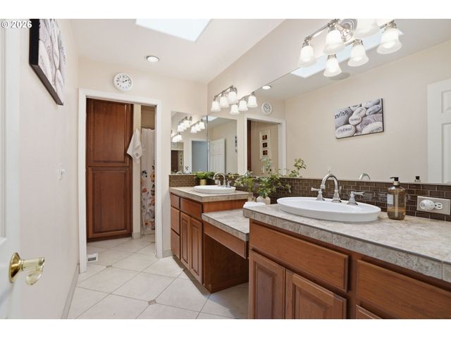 814 Se 357TH Ave, Washougal, WA 98671