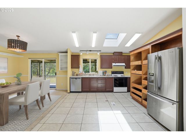 814 Se 357TH Ave, Washougal, WA 98671