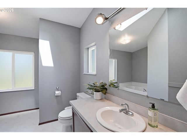 814 Se 357TH Ave, Washougal, WA 98671