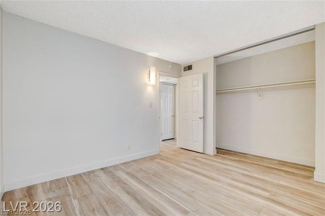 3841 Daisy Street 19, Las Vegas, NV 89119