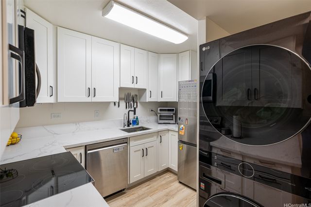 2222 Aloha Drive 104, Honolulu, HI 96815