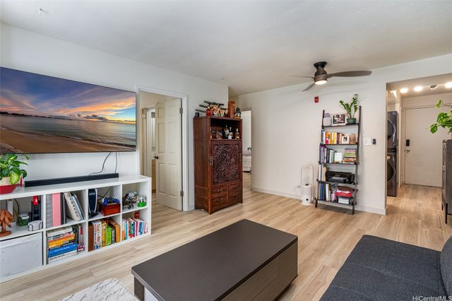 2222 Aloha Drive 104, Honolulu, HI 96815