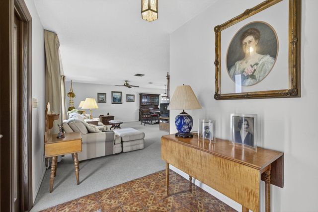 19 E Arch Drive, Lake Worth, FL 33467