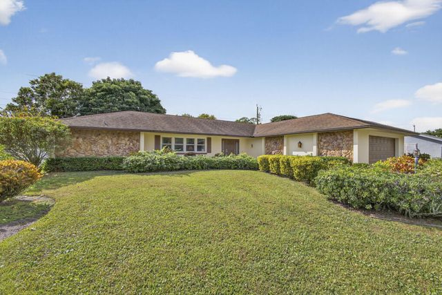 19 E Arch Drive, Lake Worth, FL 33467