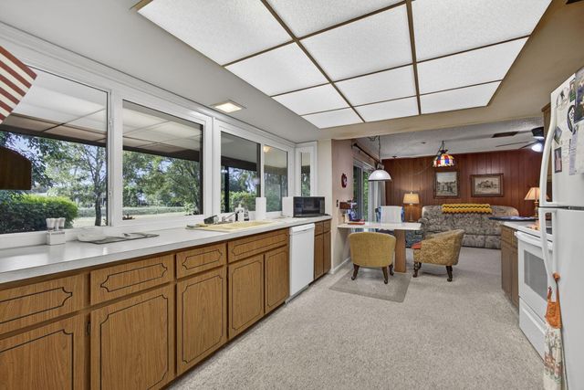 19 E Arch Drive, Lake Worth, FL 33467