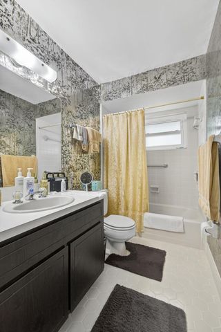 19 E Arch Drive, Lake Worth, FL 33467