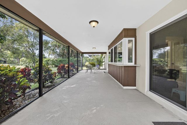 19 E Arch Drive, Lake Worth, FL 33467