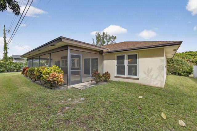 19 E Arch Drive, Lake Worth, FL 33467