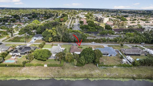 19 E Arch Drive, Lake Worth, FL 33467