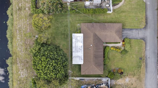 19 E Arch Drive, Lake Worth, FL 33467