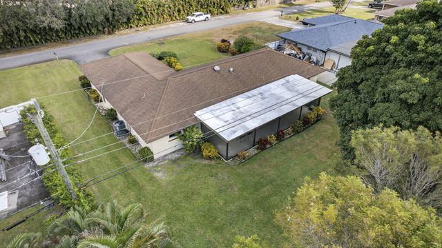 19 E Arch Drive, Lake Worth, FL 33467