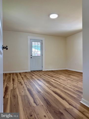 619 BRANCH ST, Strasburg, VA 22657