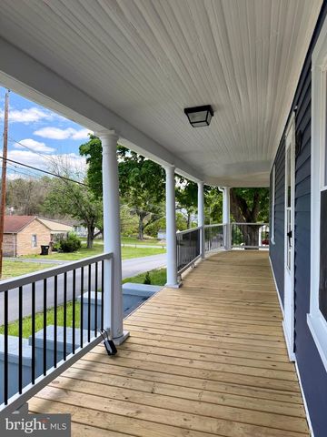 619 BRANCH ST, Strasburg, VA 22657