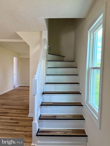 619 BRANCH ST, Strasburg, VA 22657