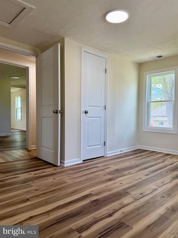 619 BRANCH ST, Strasburg, VA 22657